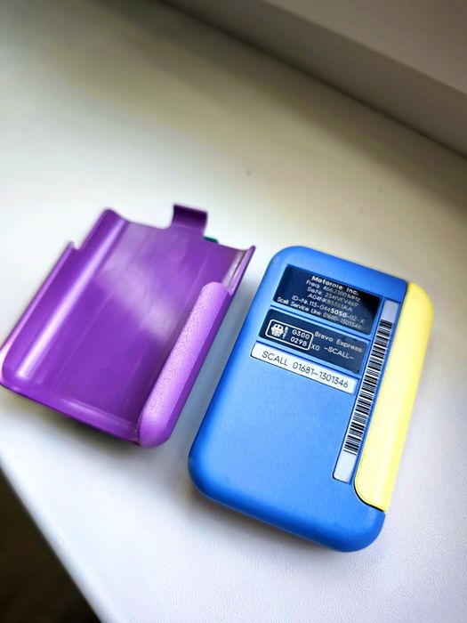 Пейджър  Motorola Bravo Express (Benetton Edition)