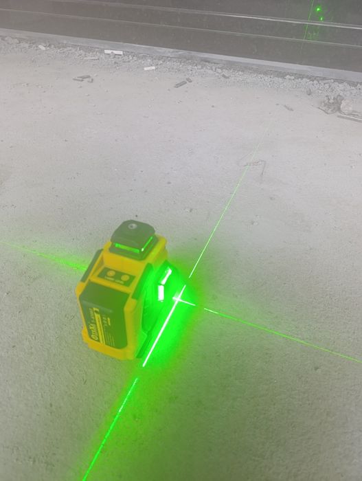 Лазерной урвень холати  аьло ишлаши зур  хуллас ишни осонлаштиради ььь