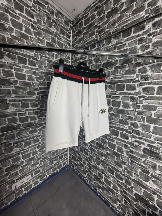 GG  къси панталони