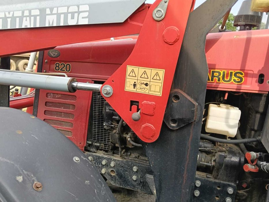 Tractor marca BELARUS 820
