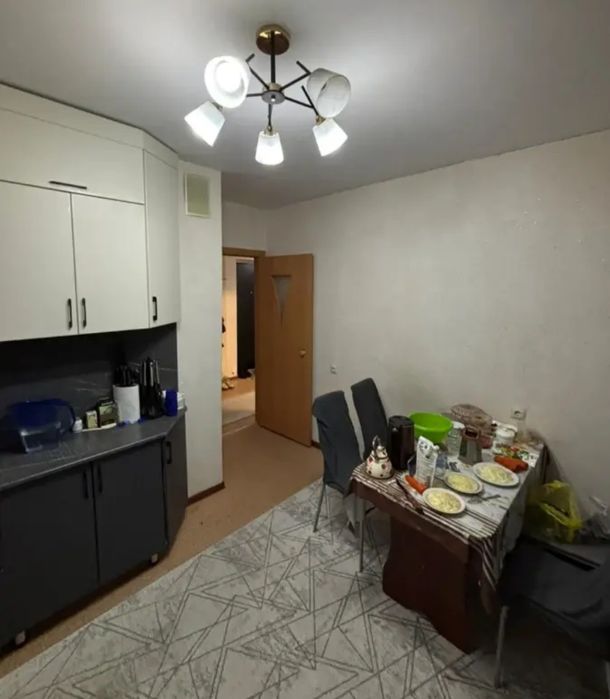 Продам 2 комн квартиру 2/9