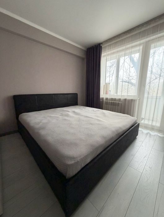 Продам кровать двухспальная 180*200