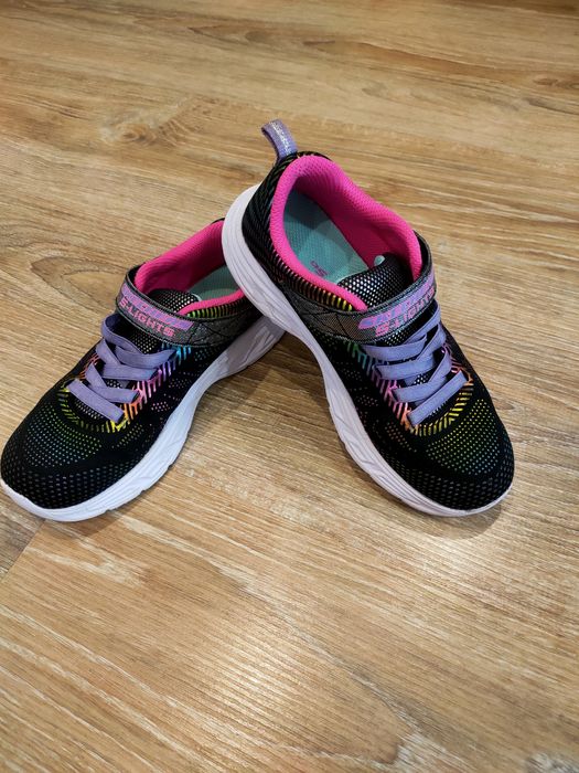 Кроссовки Skechers, р-р 33