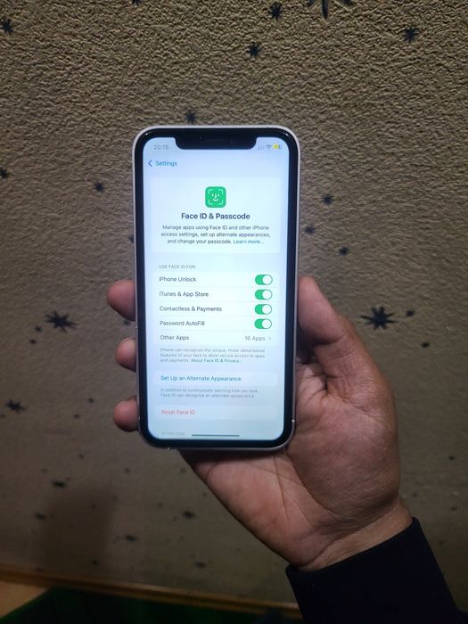Iphone xr 256gb LLA kelishiladi