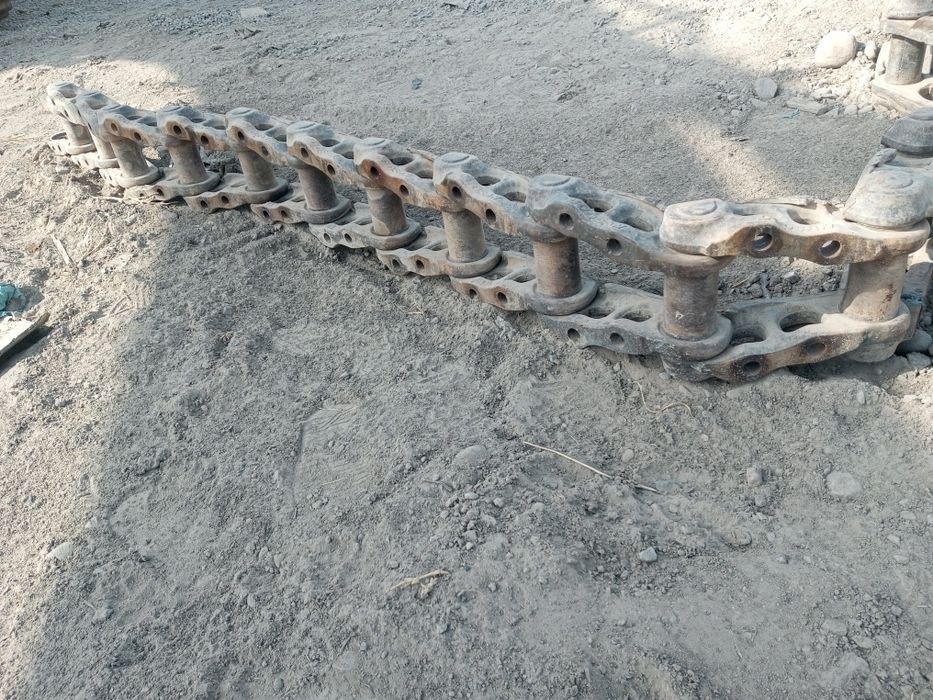 Гусеница цеп сотилади