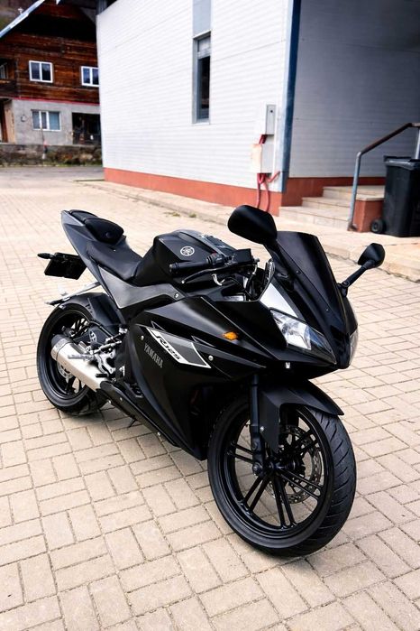 YAMAHA YZF R125, 2016