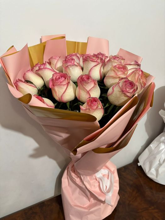 Цветы в букете .