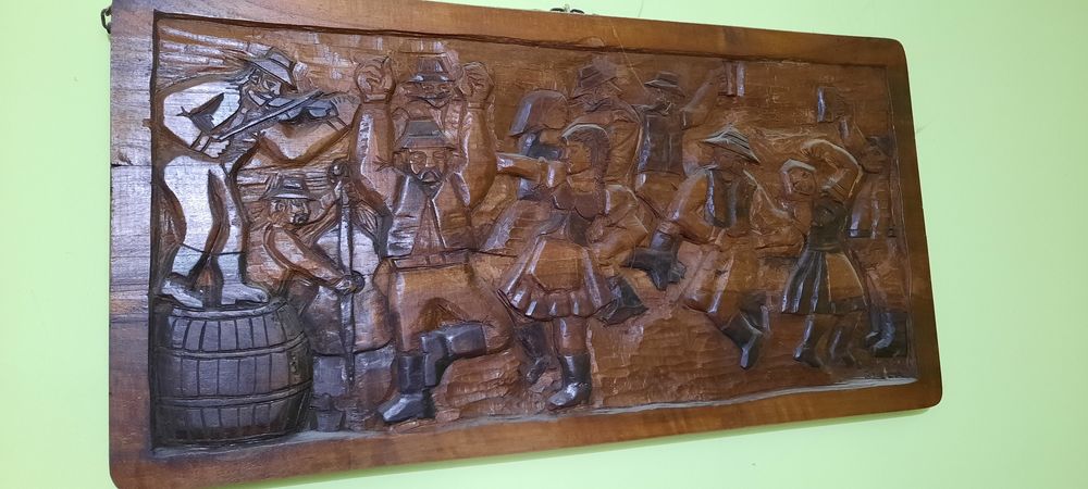 Sculptura in lemn masiv