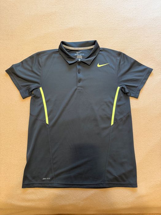 Тениски и потник на Найк / Nike