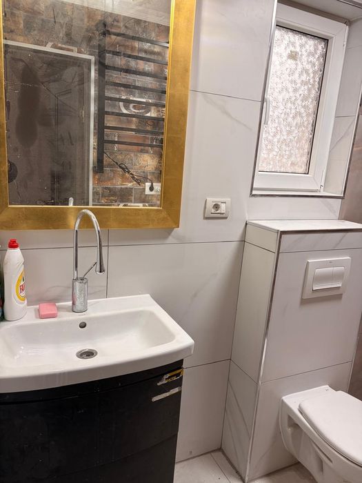 Dau in chirie casa 2 camere zona UTA