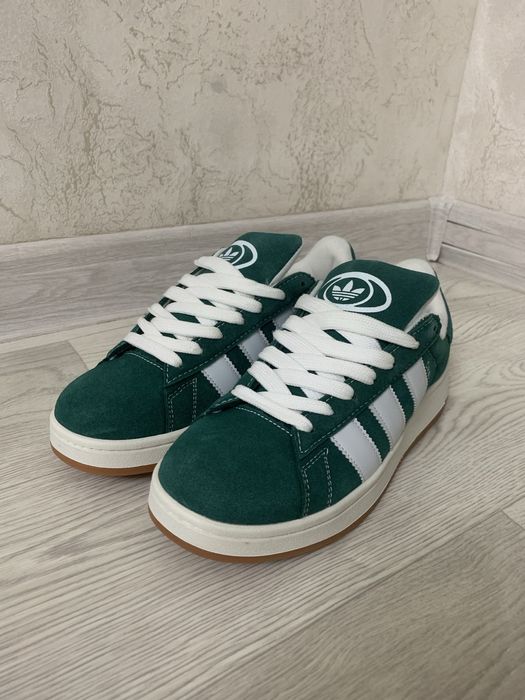 Кросовка адидас продам