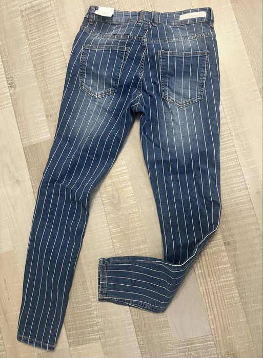 Чисто ново дънки С размер