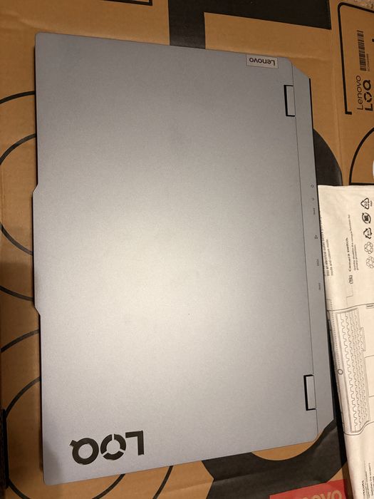 Laptop Lenovo Gaming RTX 5060