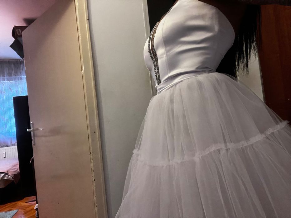 Рокля Loretti…..