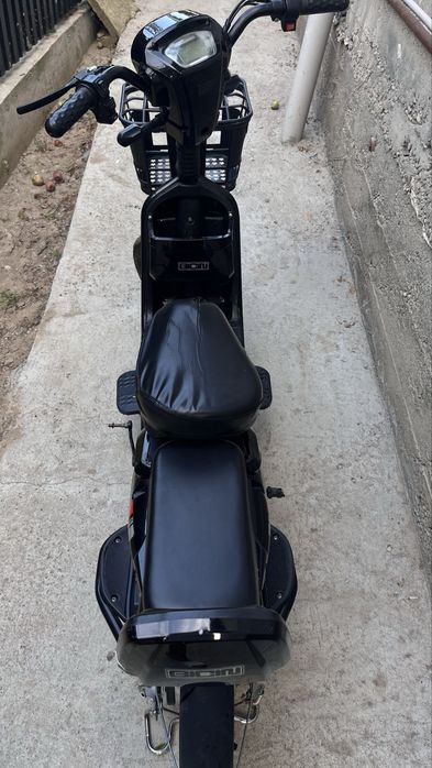 Продам скутер sk8 все идиально