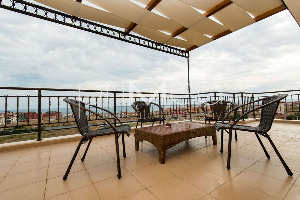 Продава се Тристаен апартамент в Свети Влас - 180 кв.м за 850 €/кв.м - Снимка #3