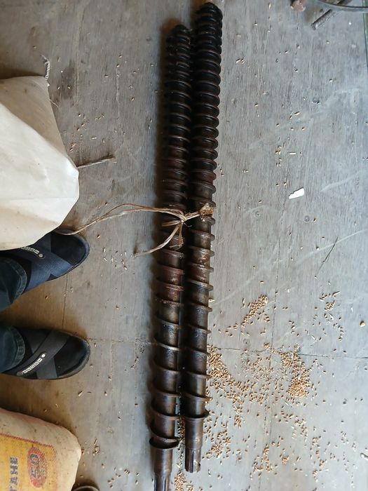 Kukuruz ishlab chiqarish uchun val