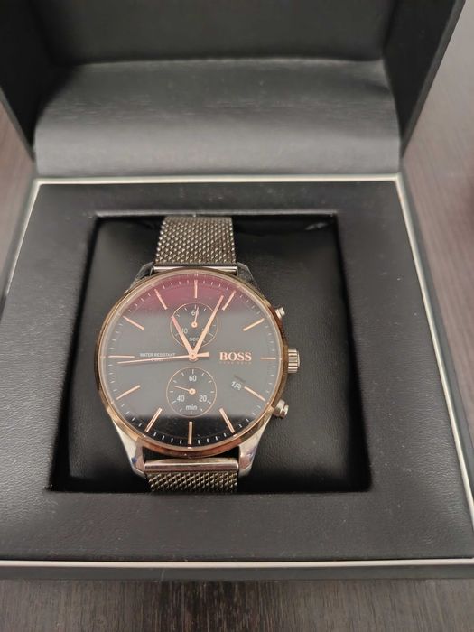 Ceas Hugo Boss că  nou