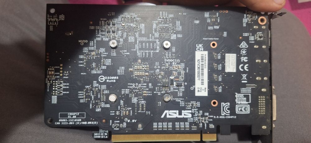 ASUS rx 550 4 GB