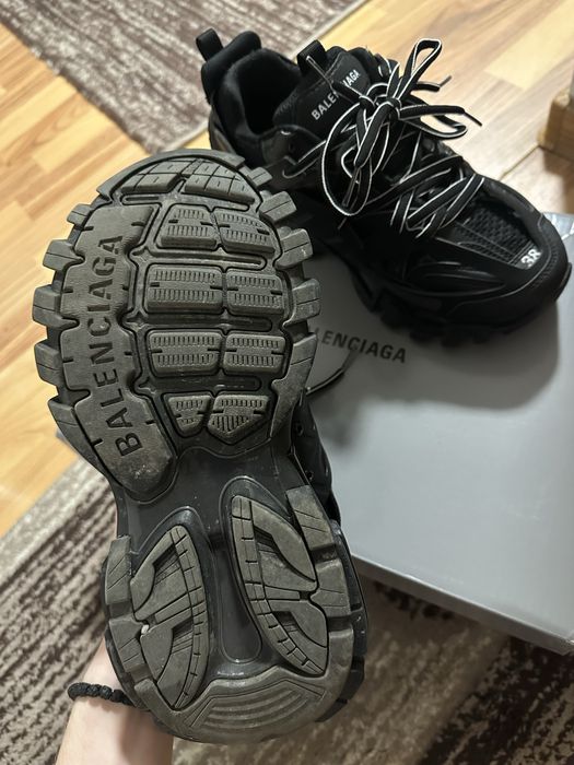 Balenciaga Track