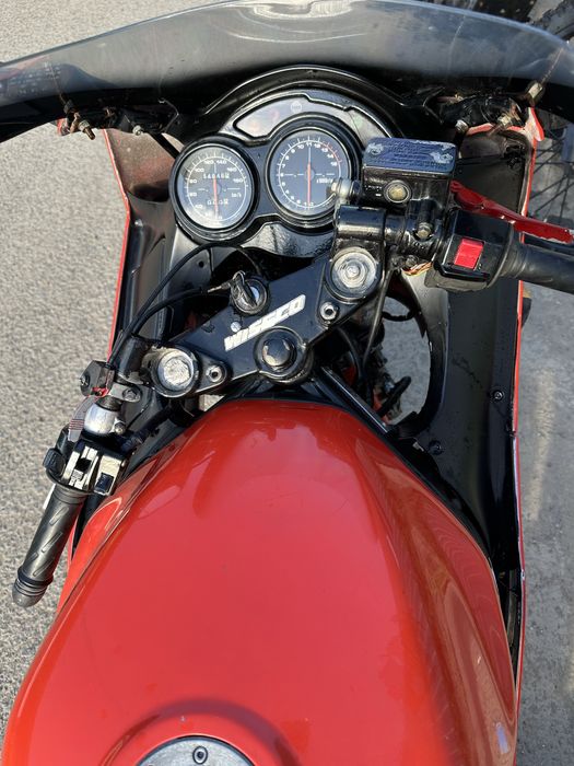 Продам Suzuki Rf400
