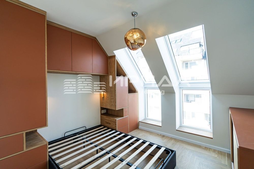 Продава се Двустаен апартамент в София, Център - 50 кв.м за 2234 €/кв.м - Снимка #4