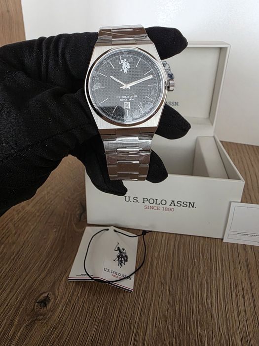 Часовник и гривни U.S polo assn нов