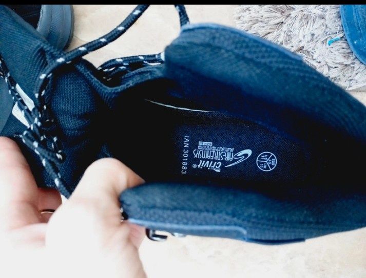 Bocanci negrii Crivit marime 45