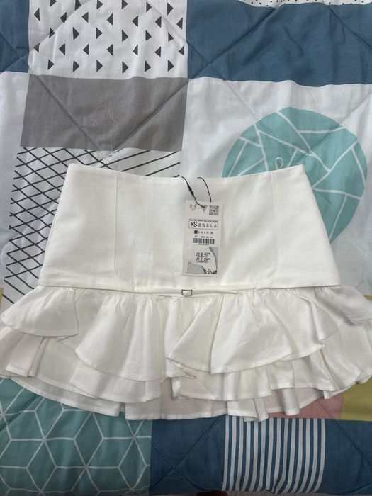 Дамски дрехи и аксесоари на Zara нови с етикети ( XS, S и M)