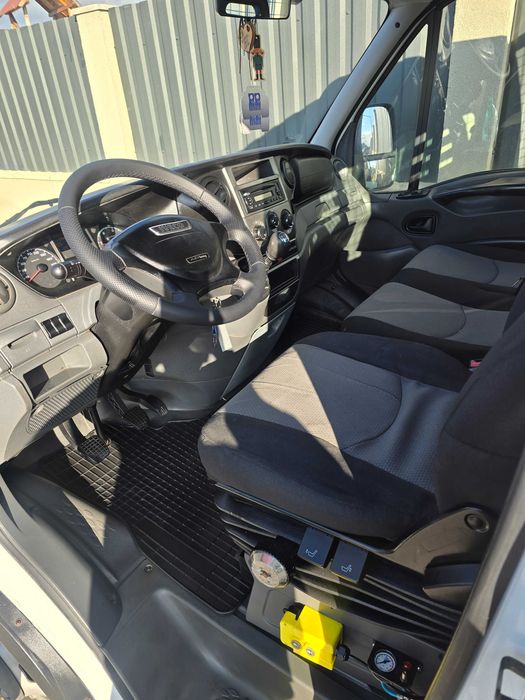 Iveco daily basculabil 50c15 ,35c15,35c18,70c,65c Mercedes