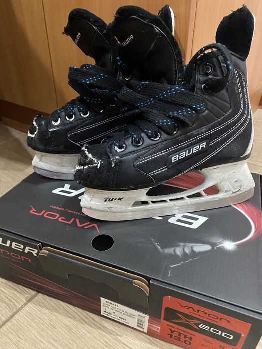 Детские коньки Bauer, размер 32