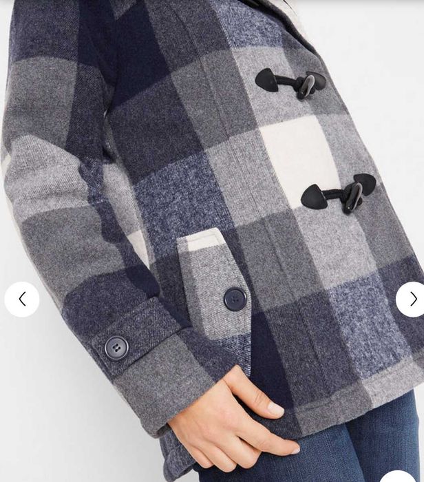 Palton scurt cu glugă