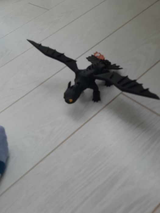 Dragon din how to train your dragon toothless (știtrbu)