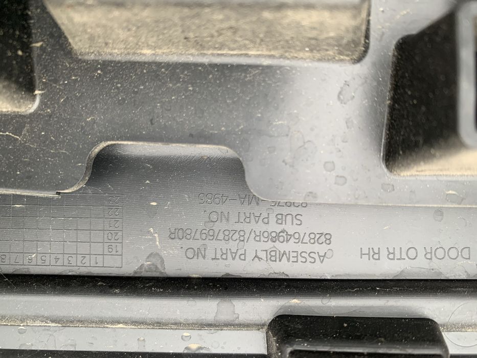 Bandou usa Renault Arkana dreapta /spate /2020