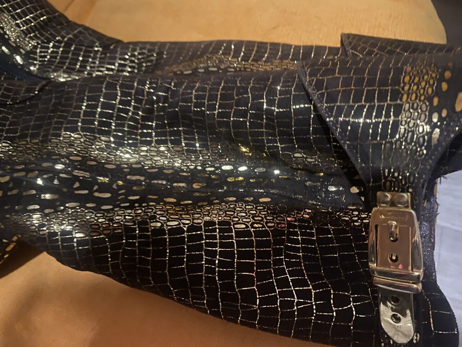 Натуральные замшевые сапоги