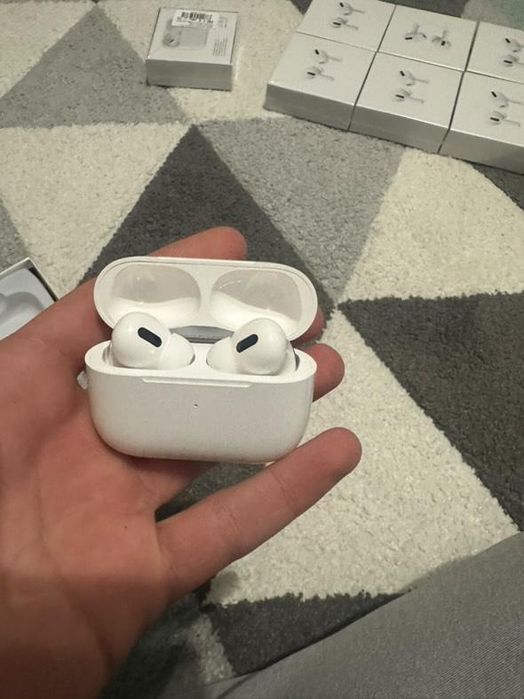 Продавам слушалки airpods