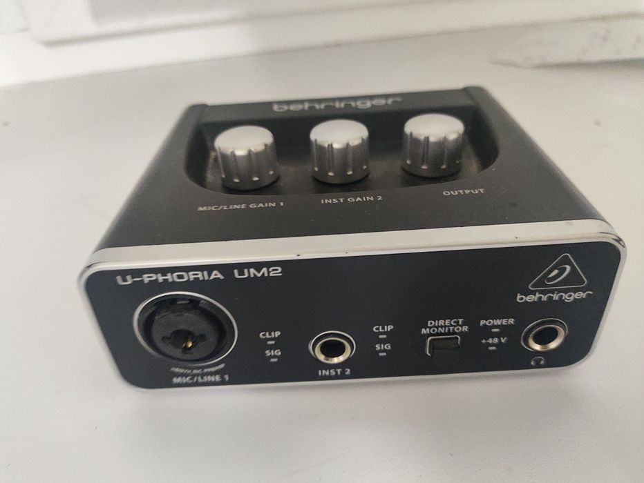 Аудиокарта Звукавая карта Behringer