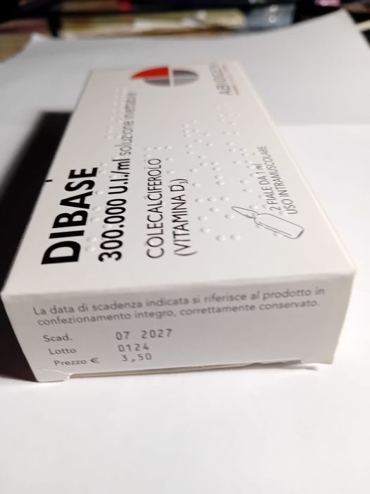 Vând  vitamina  d3  , made  Italia