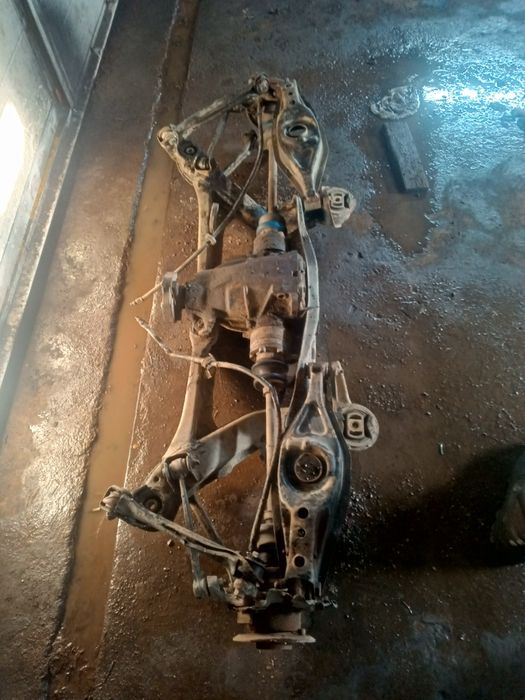 Сборе балка на Мерс 124