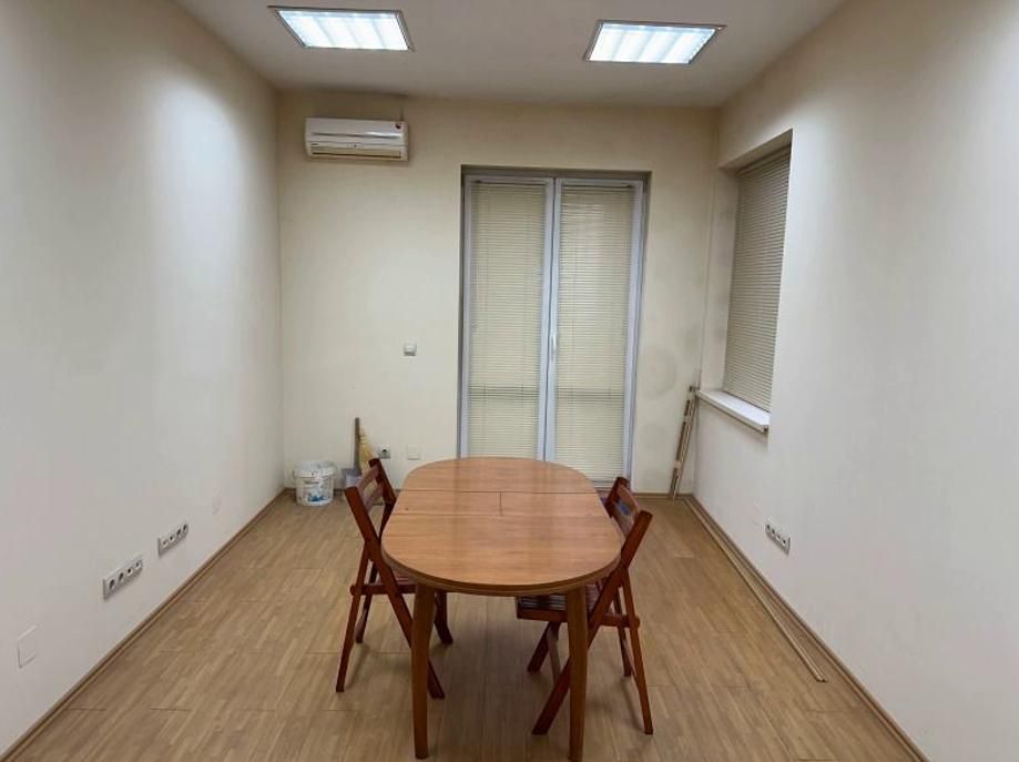 Продава се Четиристаен апартамент в София, Банишора - 166 кв.м за 2169 €/кв.м - Снимка #2