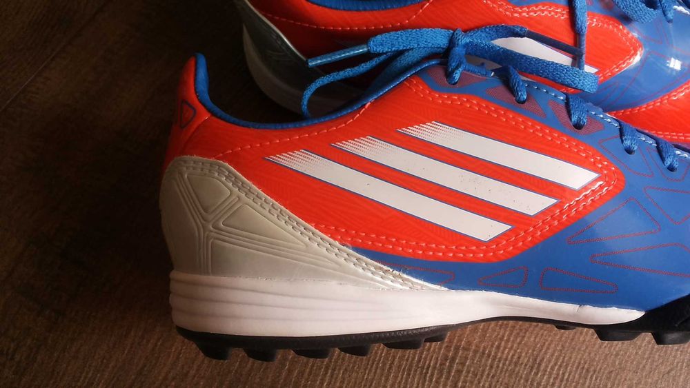 Adidas F-10 Astro Turf  Shoes Размер EUR 36 / UK 3 1/2 обувки 244-14-S