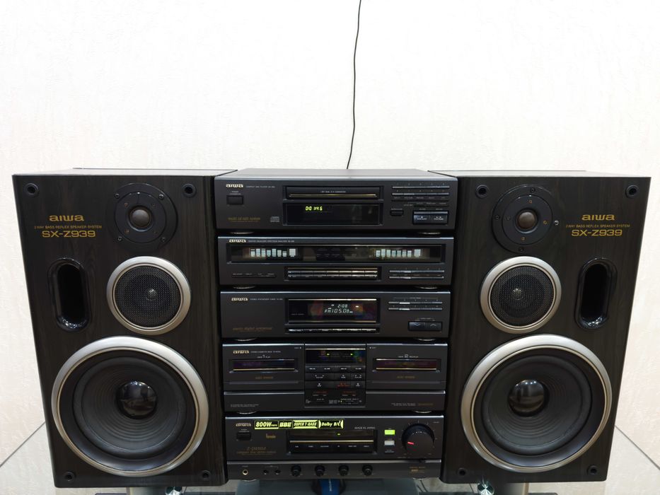 Музыкальный центр  AIWA