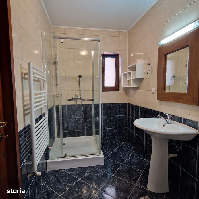 Apartament 2 camere, parcare, et intermediar, Floresti str Stejarului