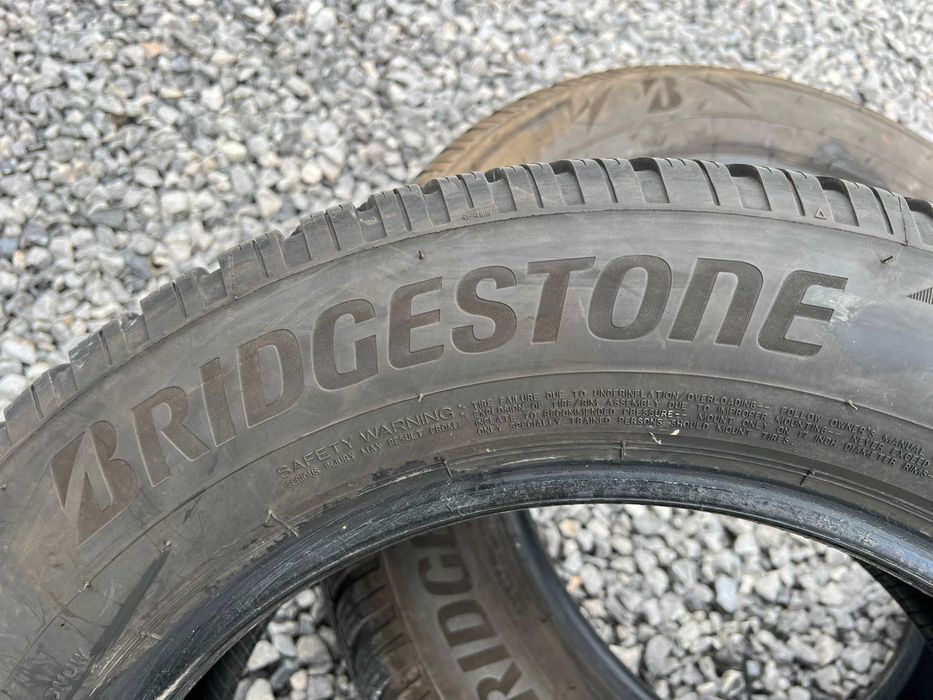 Продавам 4бр. зимни гуми Bridgestone BLIZZAK LM005 215/65/17 DOT2624!