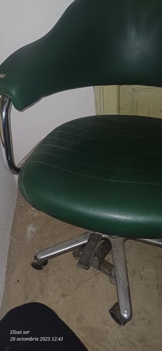 Scaun frizerie verde