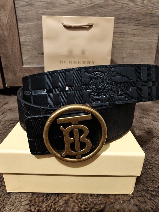 Curea Burberry 110 cm noua