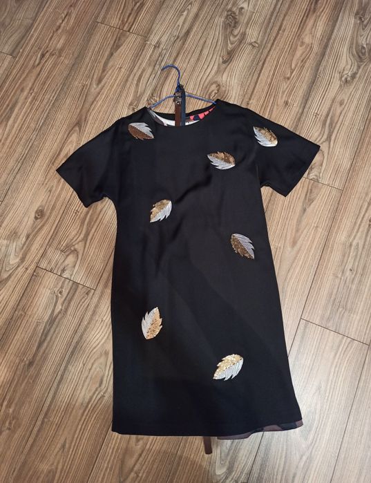 Продам платья размера М