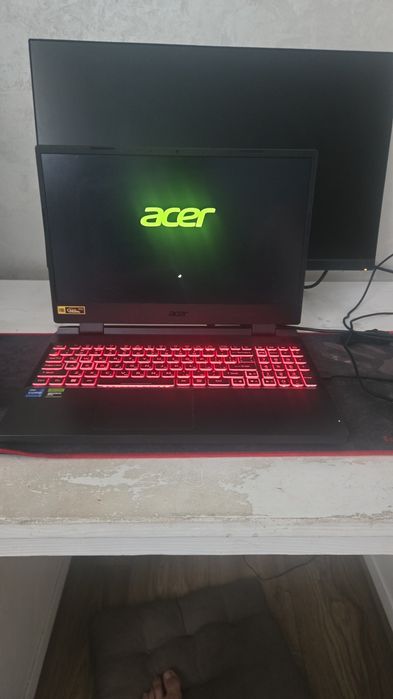 Два MacBook Pro M1 и игровой ноутбук