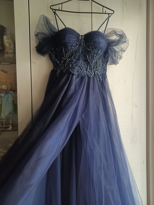 Абитуриентска  рокля тъмносиня