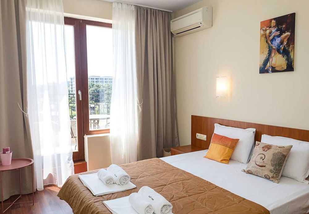 Дава се под наем Двустаен апартамент в Варна, Център - 70 кв.м за 328.95 € - Снимка #3